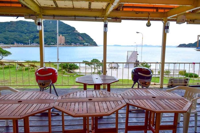 景色を一望できるテラス席