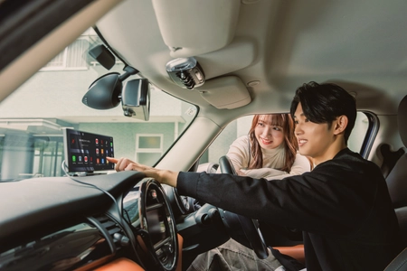 「ナビもエンタメも、もっと見やすく」。11インチディスプレイでワイヤレスCarPlay／Android Autoを起動する「GetPairr Vista 1.0」──小さなストレスを削って、移動を“快適に”。