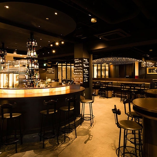 新宿三丁目のランドマーク的存在の371BAR(東京/新宿三丁目 )