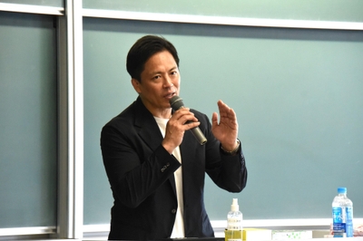 多彩なアドバイスを送った野村特任教授