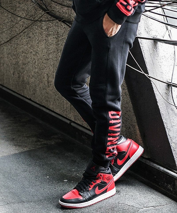 Asymmetry Print Jogger Pants