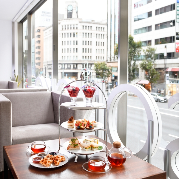 銀座一等地で優雅なアフタヌーンティー