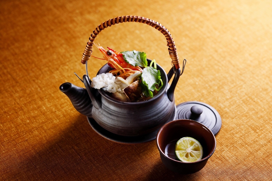 ▲鱧と松茸の土瓶蒸し