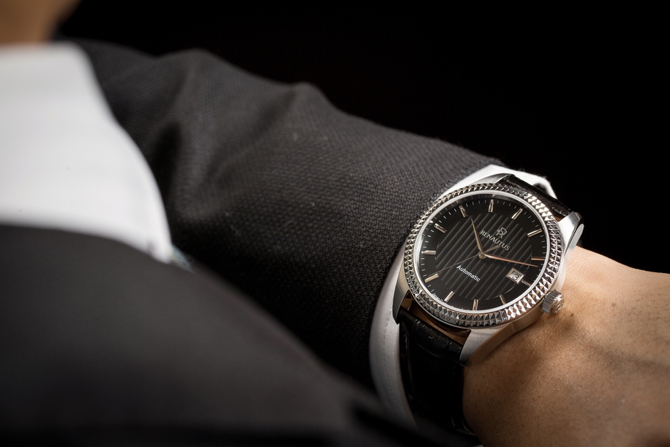 クラシックオートマチック40 ブラック文字盤