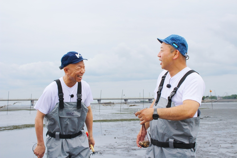 結成30周年を迎えたバイきんぐ(左から小峠英二、西村瑞樹)