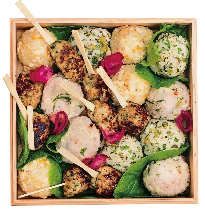 〈チオベン〉特製お花見弁当:二の重