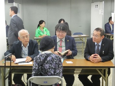 無料相談の様子　※写真は昨年のイベントのものです