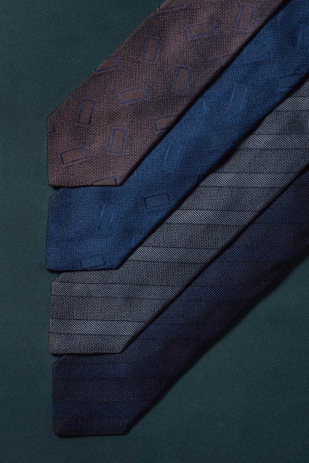 価格：各￥16,500（税込み）