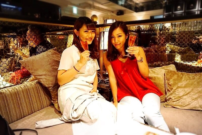 ORIENTAL LOUNGE 18