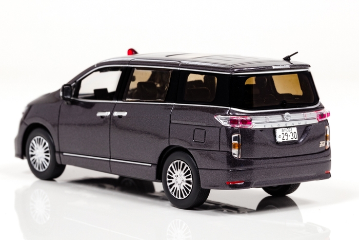 エルグランド暴走族対策車:左後