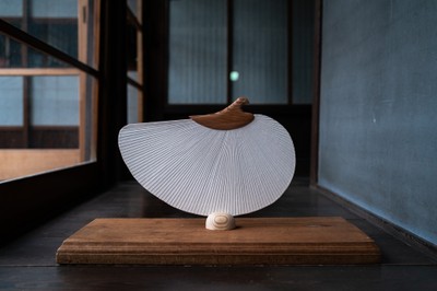 江戸仕立て都うちわ千鳥型(撮影:JAPAN MADE)