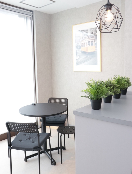 新オフィス内の打ち合わせスペース