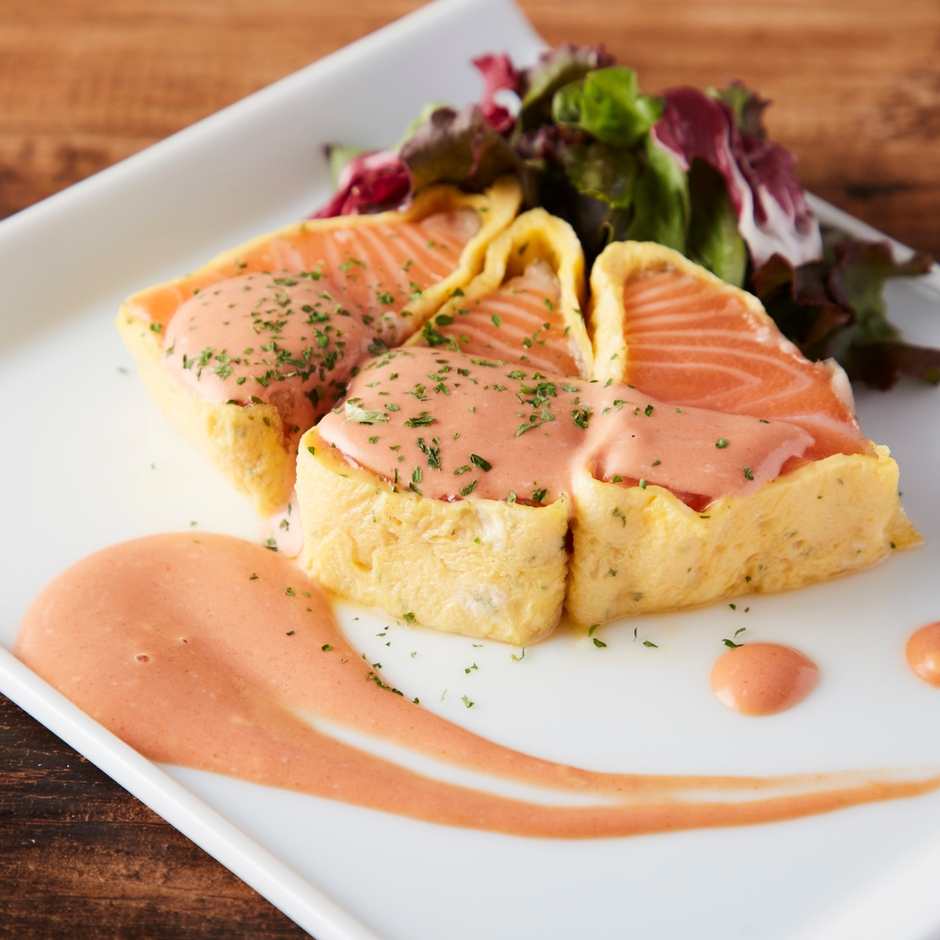 サーモンピカタ~オーロラソースで~