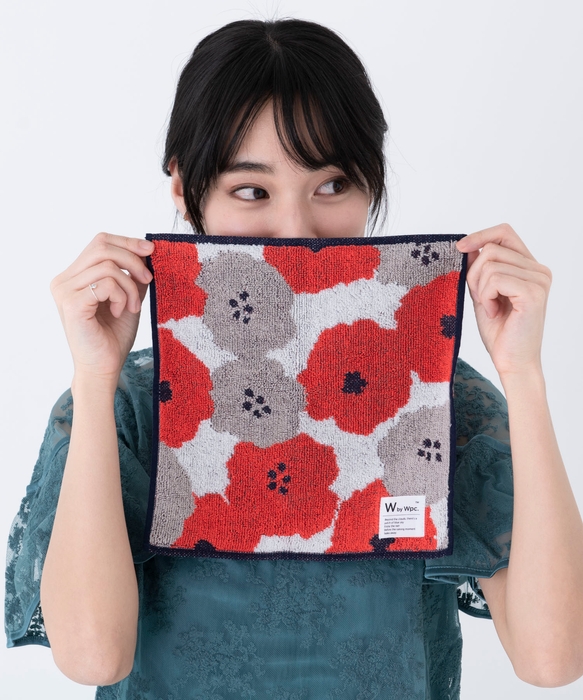 H01 PIONI RED ¥660(税込)