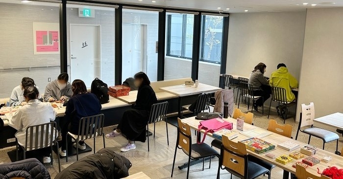 担当教諭の指導のもと、それぞれの課題学習に取り組みます