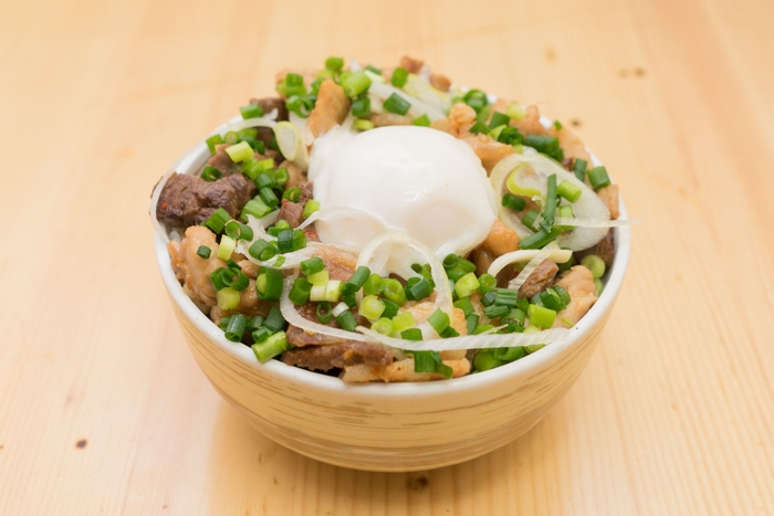 三代目Oばかもん「極・焼肉丼」