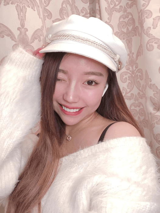AMU UpID:9baaa940