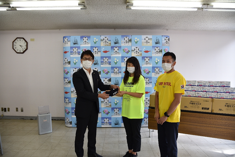 SHIPSは海の安全への支援として静岡県下田市にマスク２種、9200枚を寄付いたしました