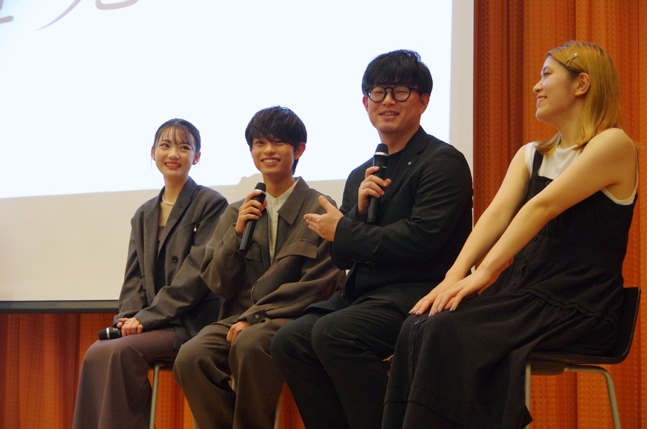 質問コーナーは和やかな雰囲気で進んだ