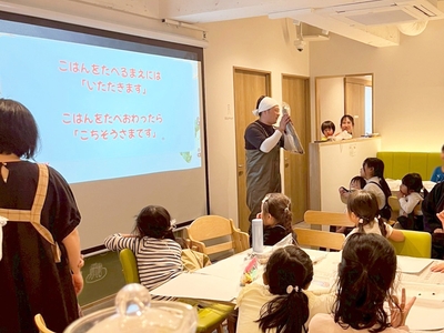 農家さんと直接ふれあいながら、野菜の“おいしさ”と“ありがたさ”を学ぶ子どもたち