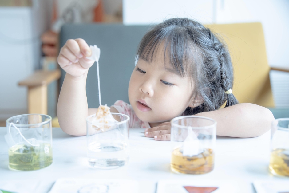 ティーバッグをゆらゆら~