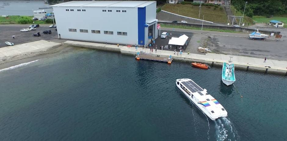 電気推進旅客船“あまのかわ”で巡る「山田湾クルーズ」、ティエフシーやまだ工場とあまのかわ