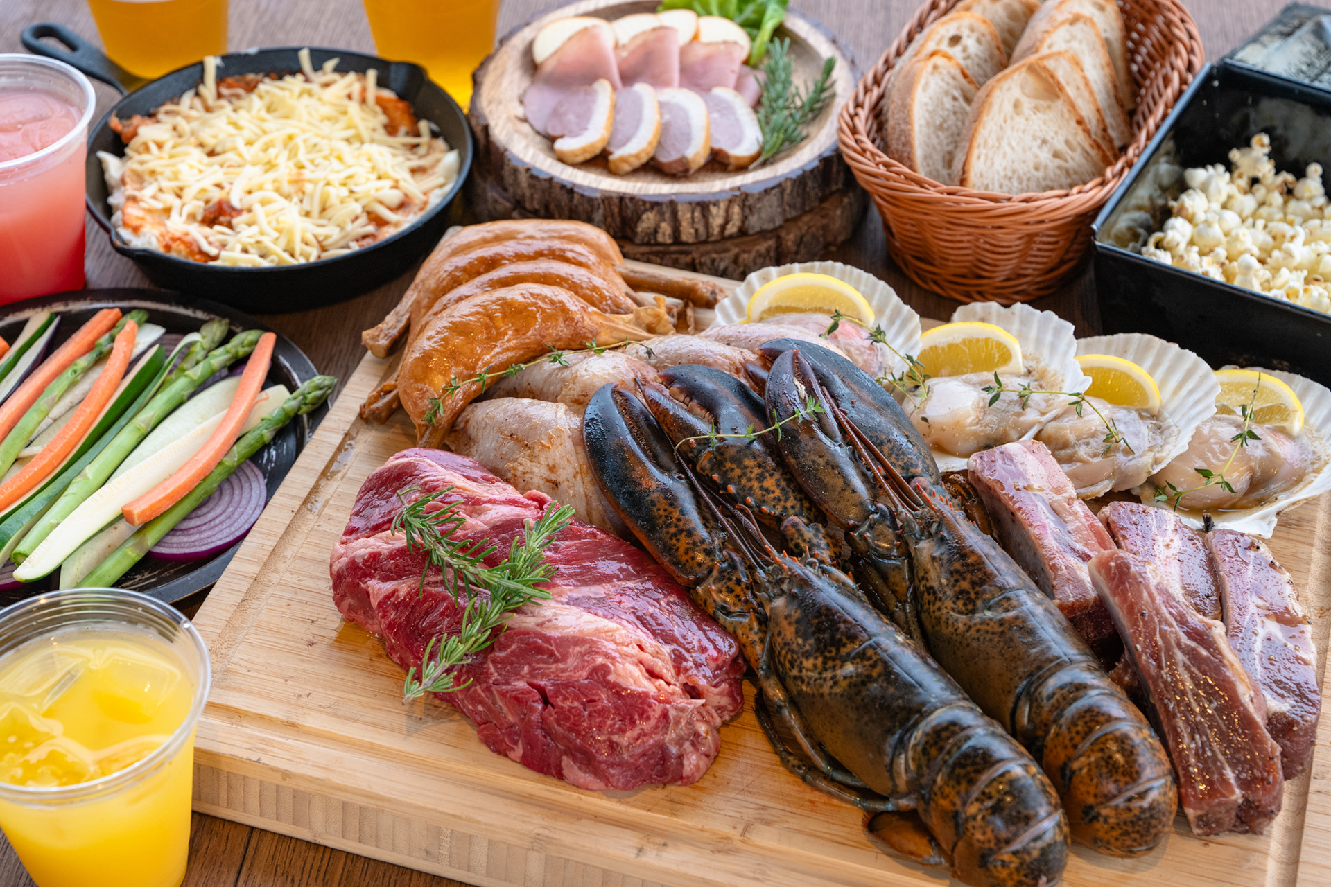 大阪・関西万博の好調な船出を祝して、「The DAY BBQ Osaka」が万博をテーマにしたBBQメニューを提供&抽選で100名様に1万円相当の利用券プレゼント