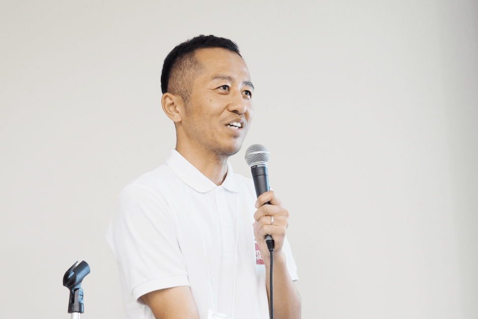 講師で現役デザイナーの税所 厚仁(マックスヒルズ制作部ディレクター)