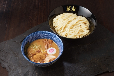 濃厚魚介豚骨つけめん頑者200g (税込980円)
