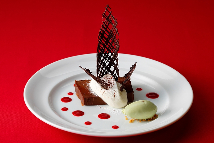 濃厚で大人の味わい「ショコラテリーヌ」880円(税別)