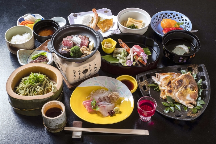 お食事はゆったりお部屋で