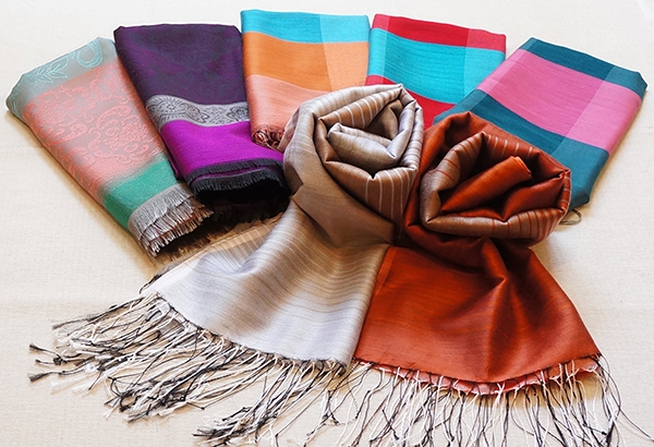 シルク100% スカーフ(4,980円相当)