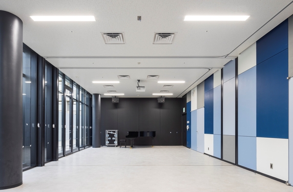 パレットⅡ内「ミニホール」