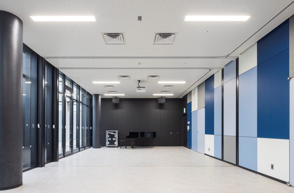 パレットⅡ内「ミニホール」