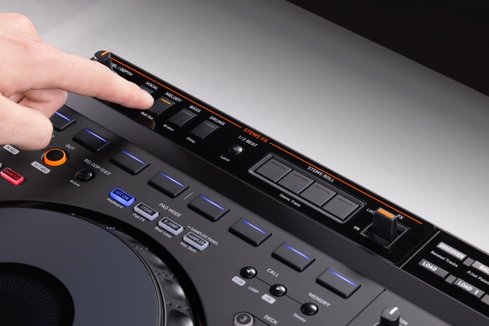 Serato DJ ProのSTEMS FXでリミックスパフォーマンスが可能