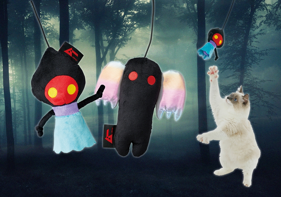 <左:フラットウッズ・モンスター 右:モスマン>