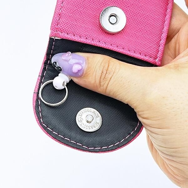 スヌーピーのおしゃれなキーケースとパスケース