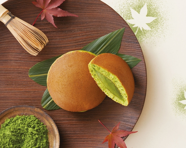 生地や餡にも抹茶を使用『抹茶どら焼』