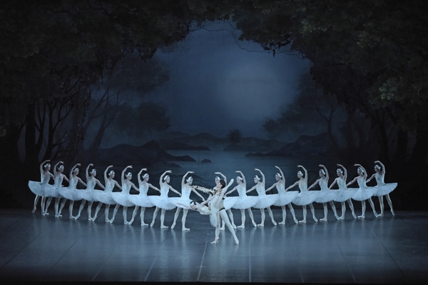 牧阿佐美バレヱ団 バレエ「白鳥の湖」