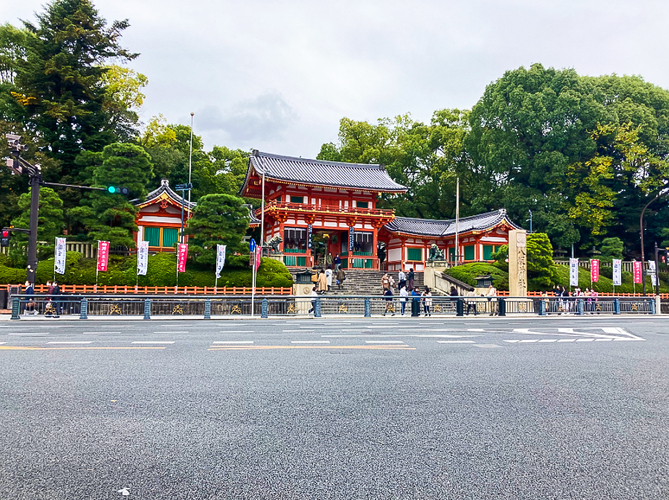 祇園の名所・八坂神社