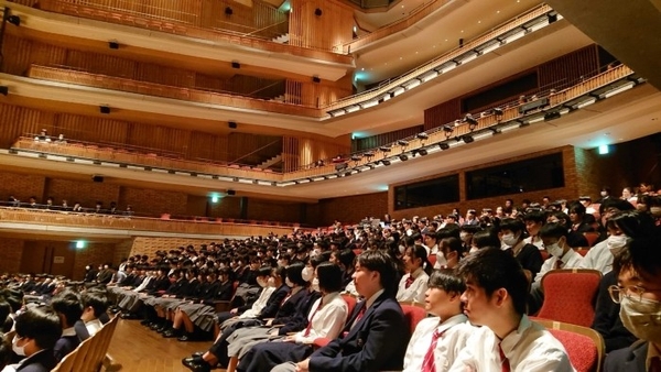 令和6年（2024年）の芸術鑑賞会の様子