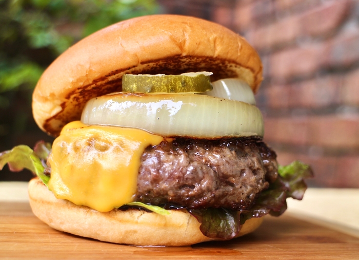 和牛100%チーズバーガー