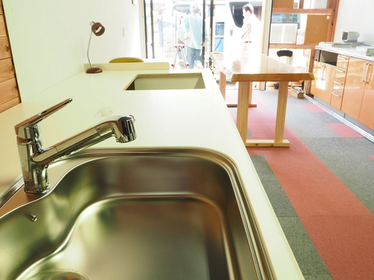 注文ミス・運搬時のキズで廃棄となる未使用の水廻り製品に着目 ワケあり製品を横浜の“モッタイナイ倉庫”で販売開始