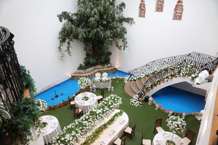 結婚式場を企業様団体様のイベント空間の舞台に