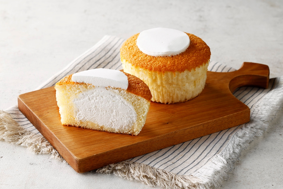 クリームほおばるミルクシフォン　富士山牛乳使用