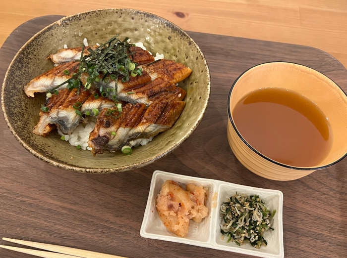 フワトロうなぎ丼