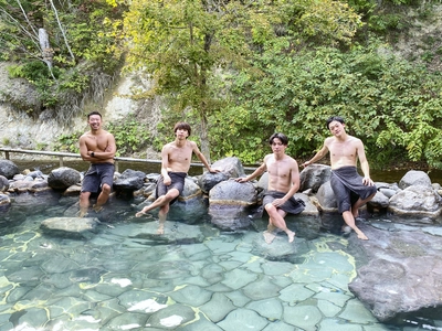 藤森慎吾×おばたのお兄さん×はじめしゃちょー、 北海道の秘境をサウナ旅！ YouTubeチャンネル「&sauna」で一挙公開