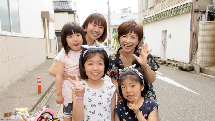 榊原郁恵の町のお嬢さん/TM & (c)2016 Turner Japan