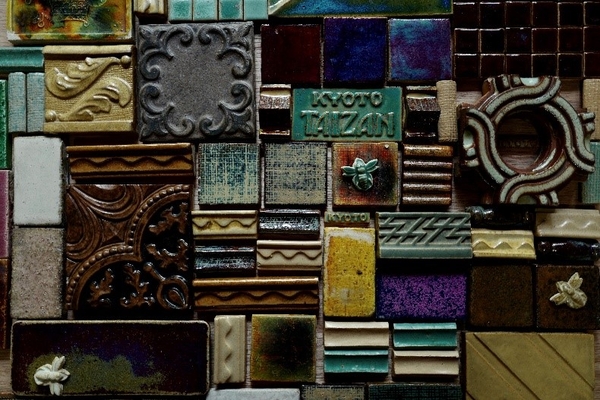 泰山タイル展　一枚のタイルがつなぐ、縁。