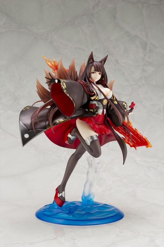 大人気スマートフォン専用シューティングゲーム『アズールレーン』より 